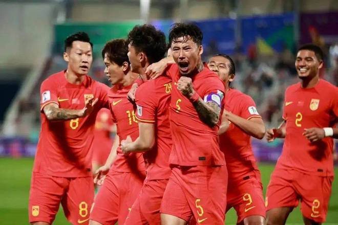 关于亚洲顶尖足球俱乐部角逐热度不减的信息